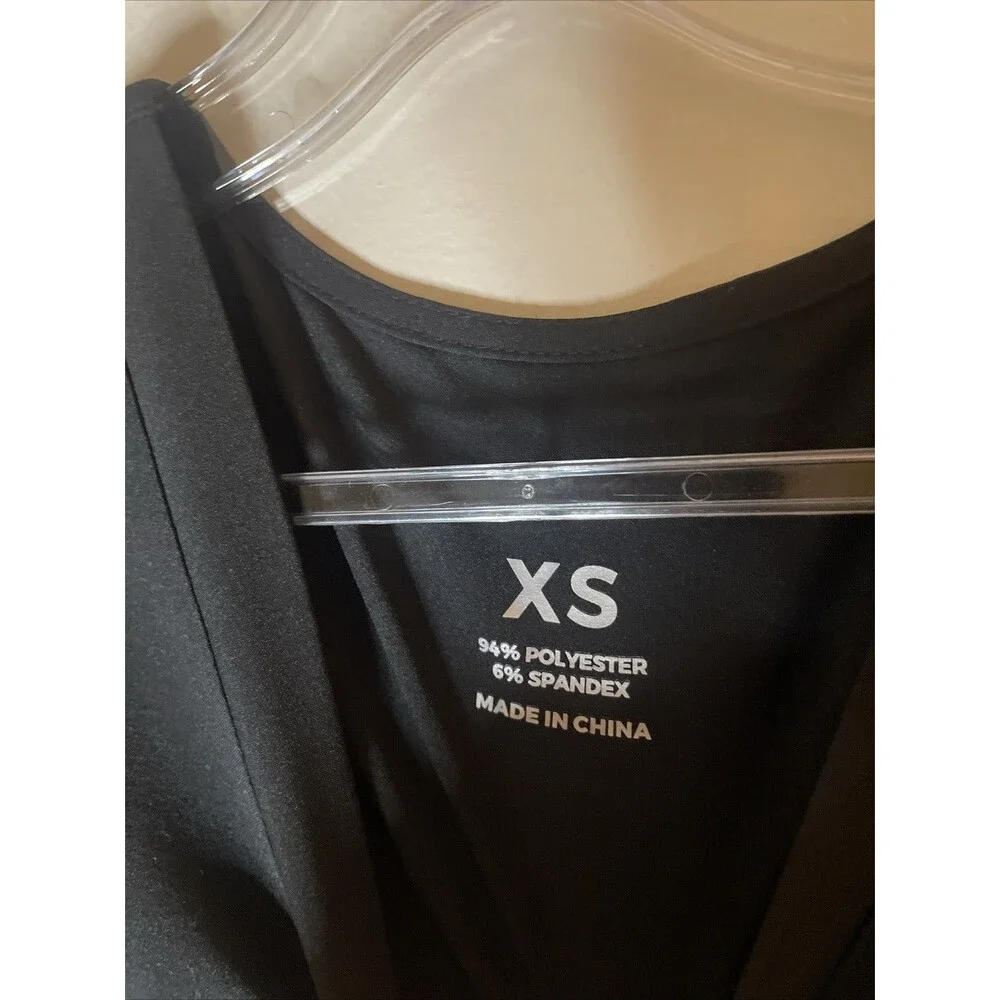 Scrub Shirt Black XS Women’s Top New - Picture 2 of 4